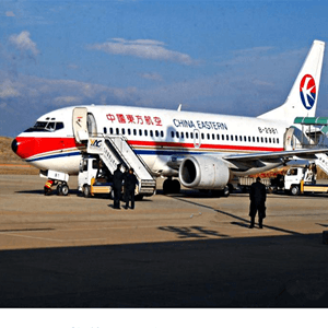 玉树巴塘机场空运航空快运业稳步发展的原因是什么？